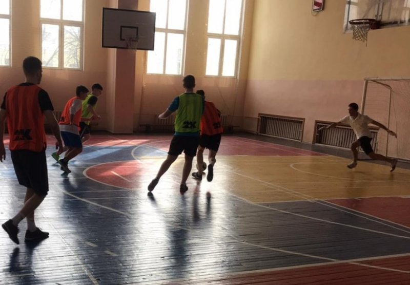 Стартовали межфакультетские соревнования ГУЗ по мини-футболу