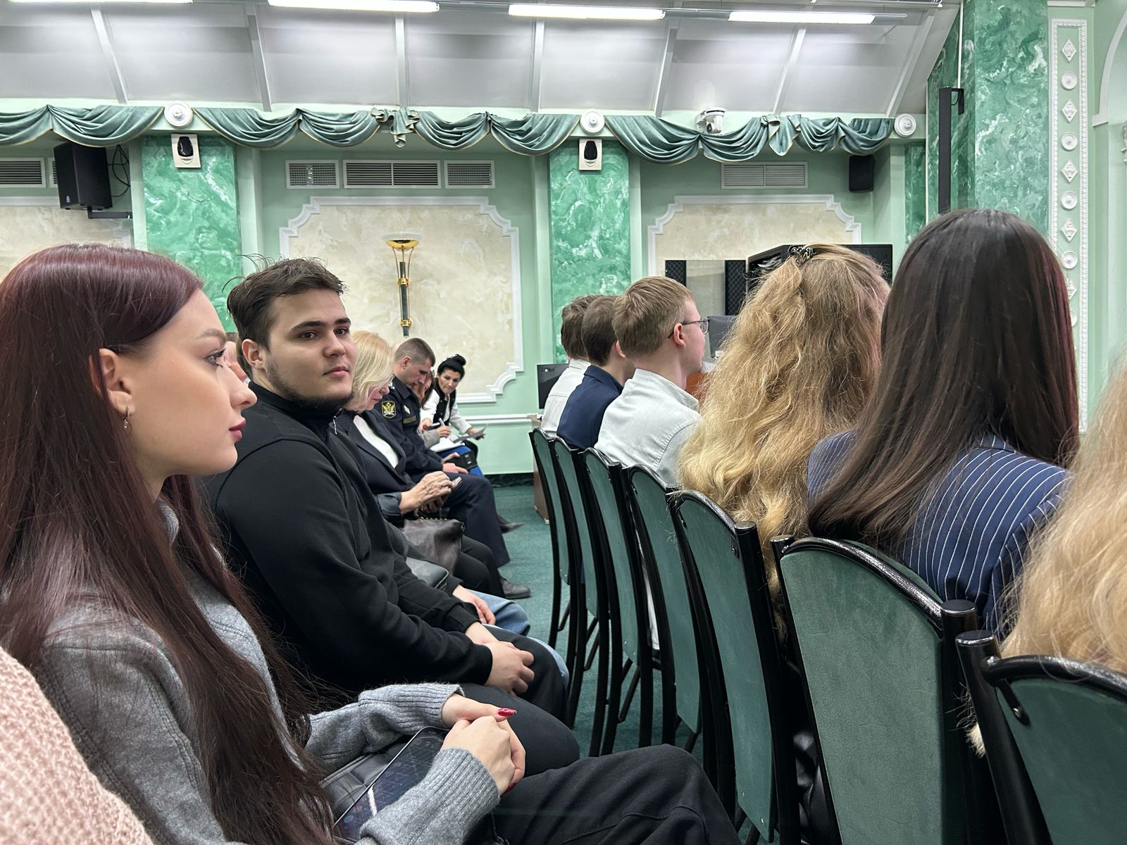 Судебные приставы раскрыли секреты профессии студентам ГУЗ 