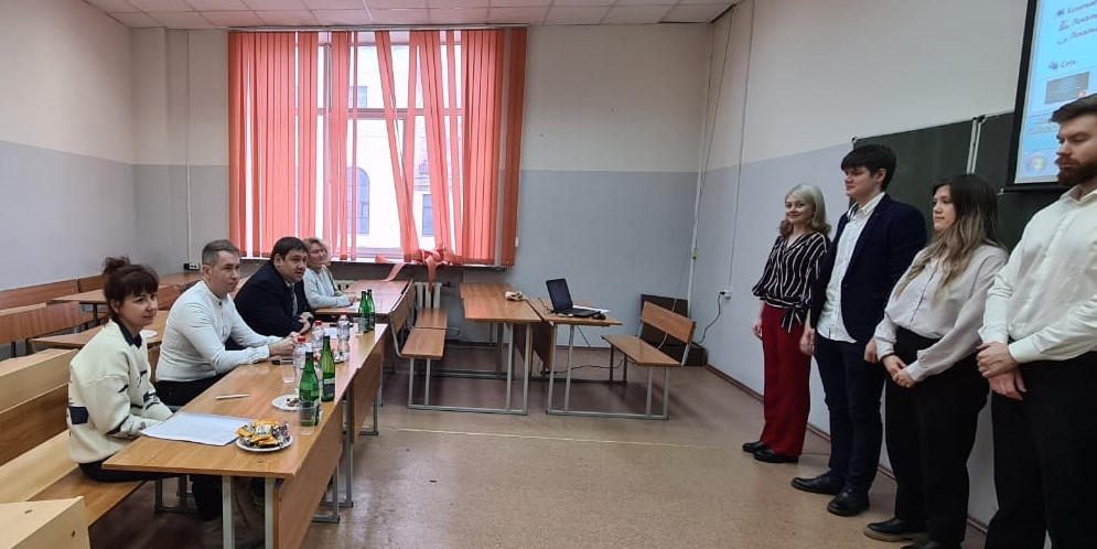 3 февраля 2023 на кафедре «Кадастра недвижимости и землепользования» прошла защита выпускных квалификационных работ (магистерских диссертаций) заочной формы обучения по направлению «землеустройство и кадастры» 