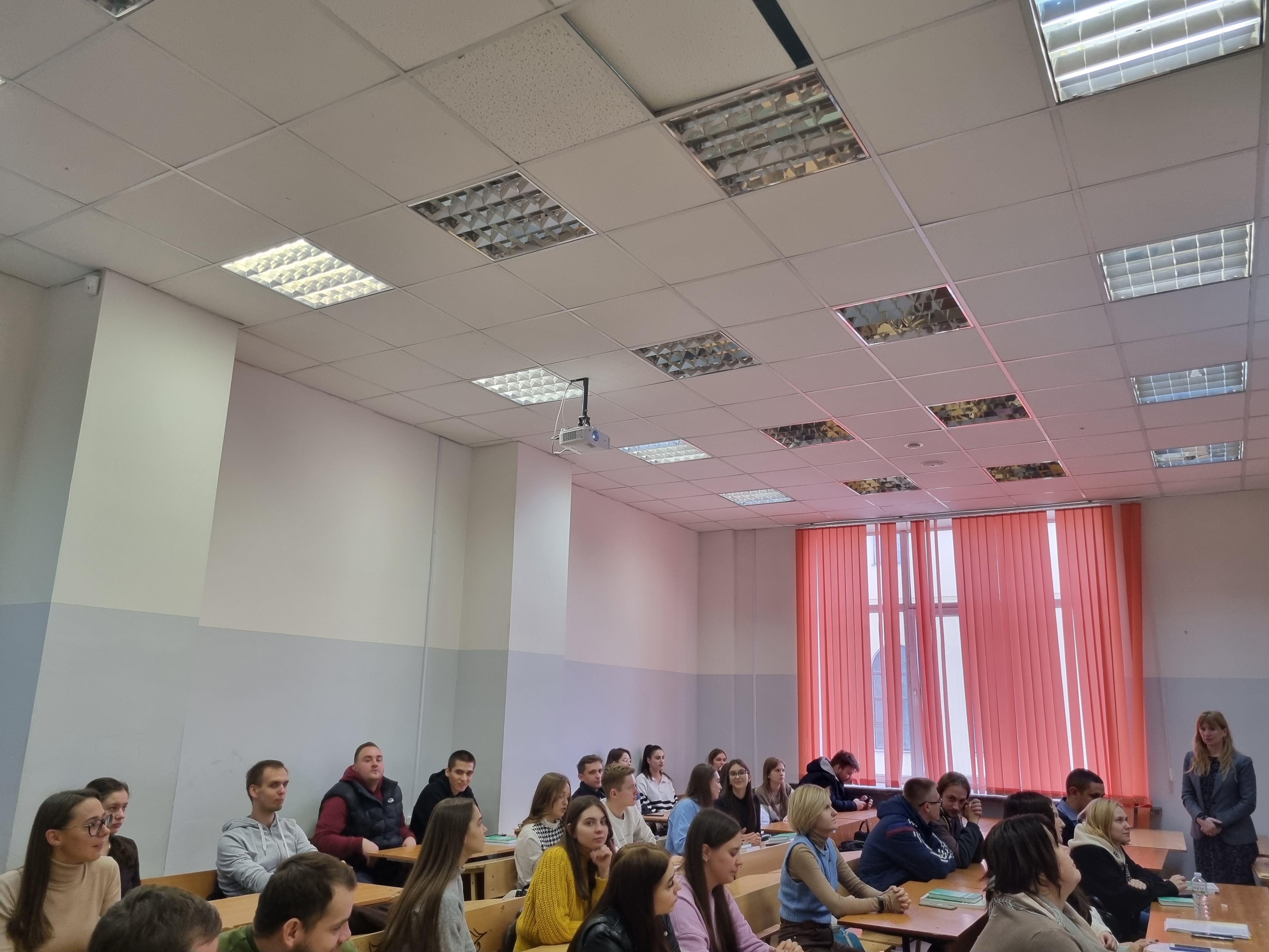 Профессорско-преподавательский состав кафедры Кадастра недвижимости и землепользования провел мастер-класс «Будущее за землей или прогнозирование» в рамках проекта «Университетские субботы»