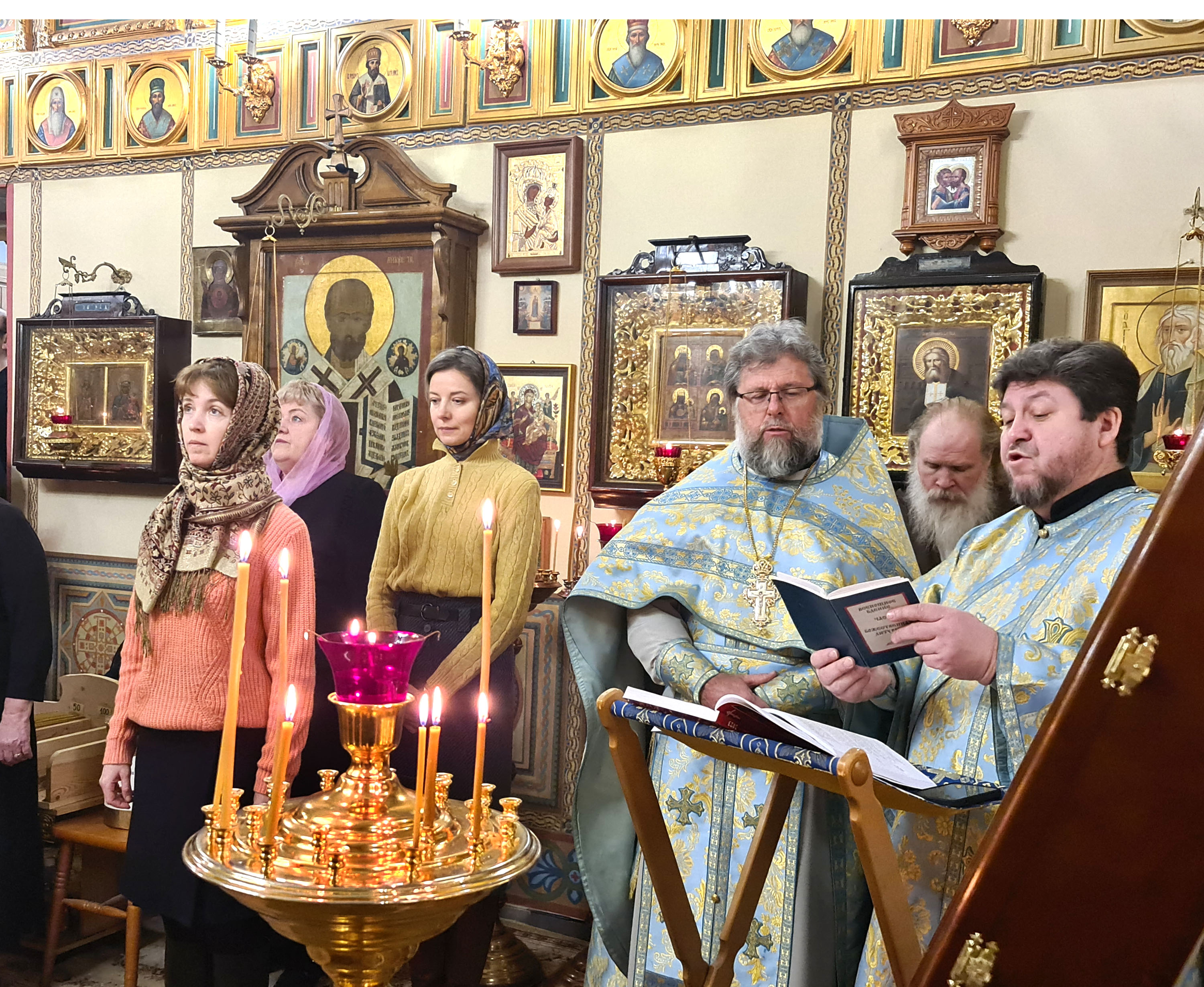 В Домовом храме при Государственном университете по землеустройству прошло богослужение, посвященное началу Масленичной недели