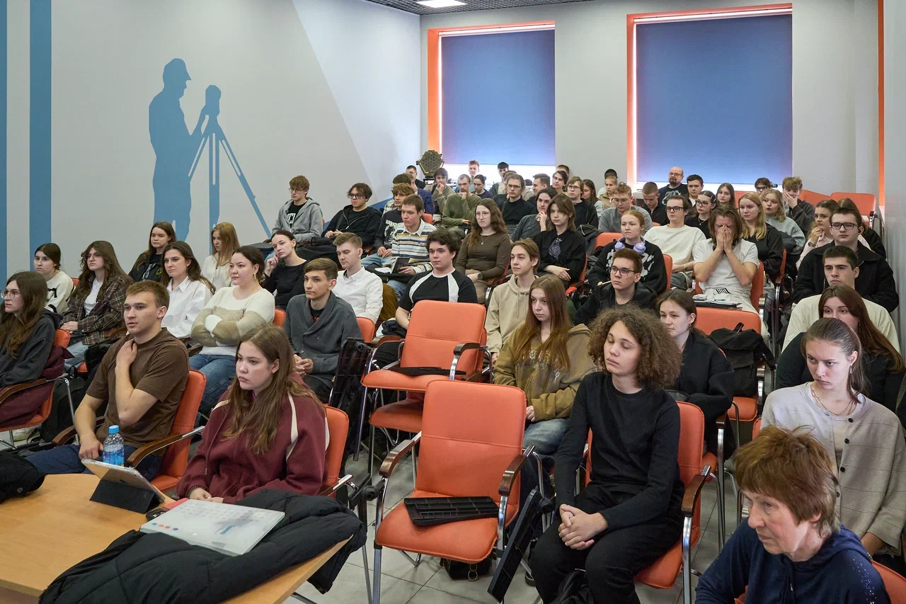 Вирусы как архитекторы биосферы: в ГУЗ стартовал проект «Люди дела» с лекцией академика РАН Алексея Забережного