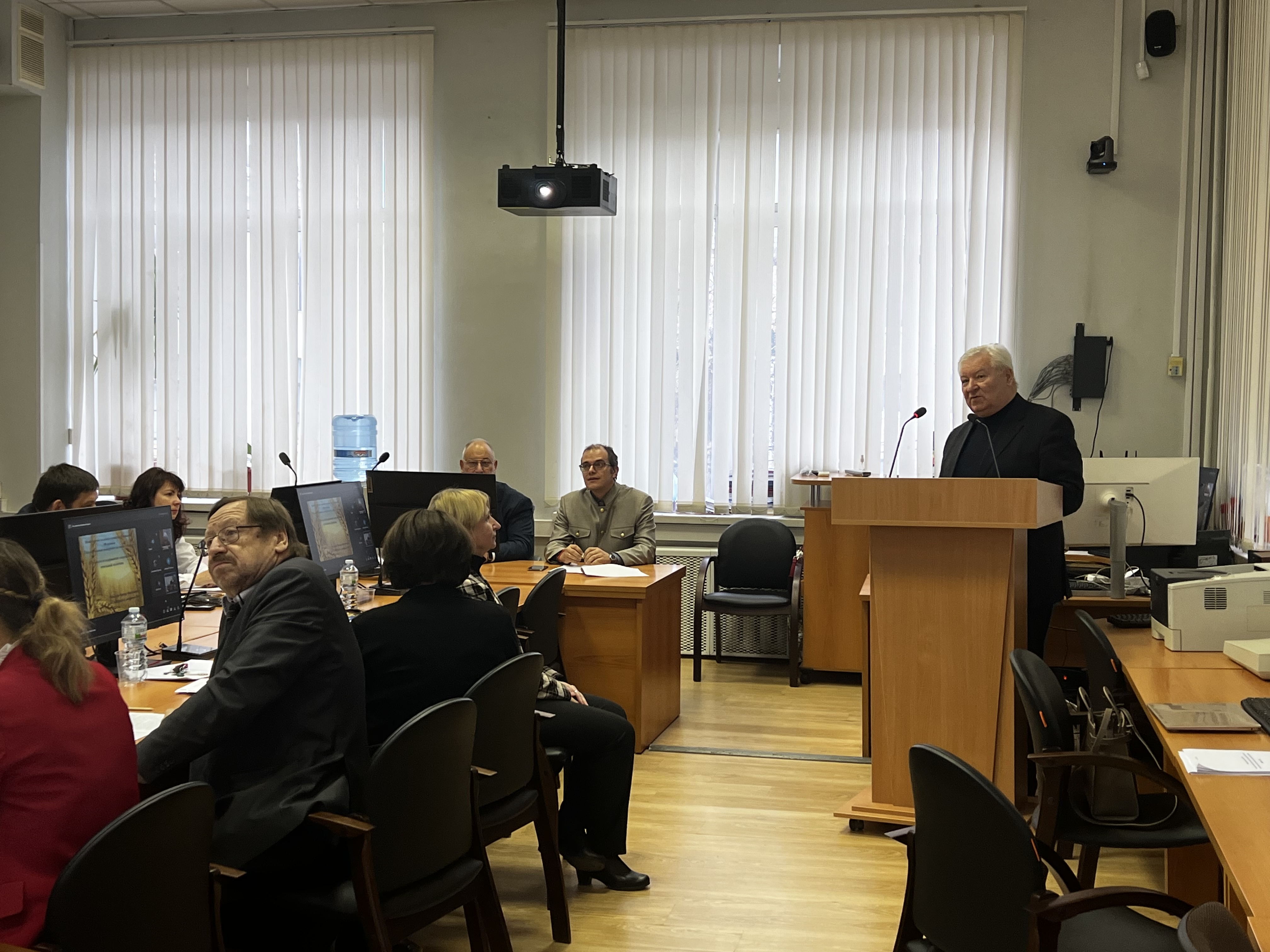 В ГУЗ на высоком уровне провели международную научно-практическую конференцию «Цифровизация землепользования и землеустройства: тенденции и перспективы»