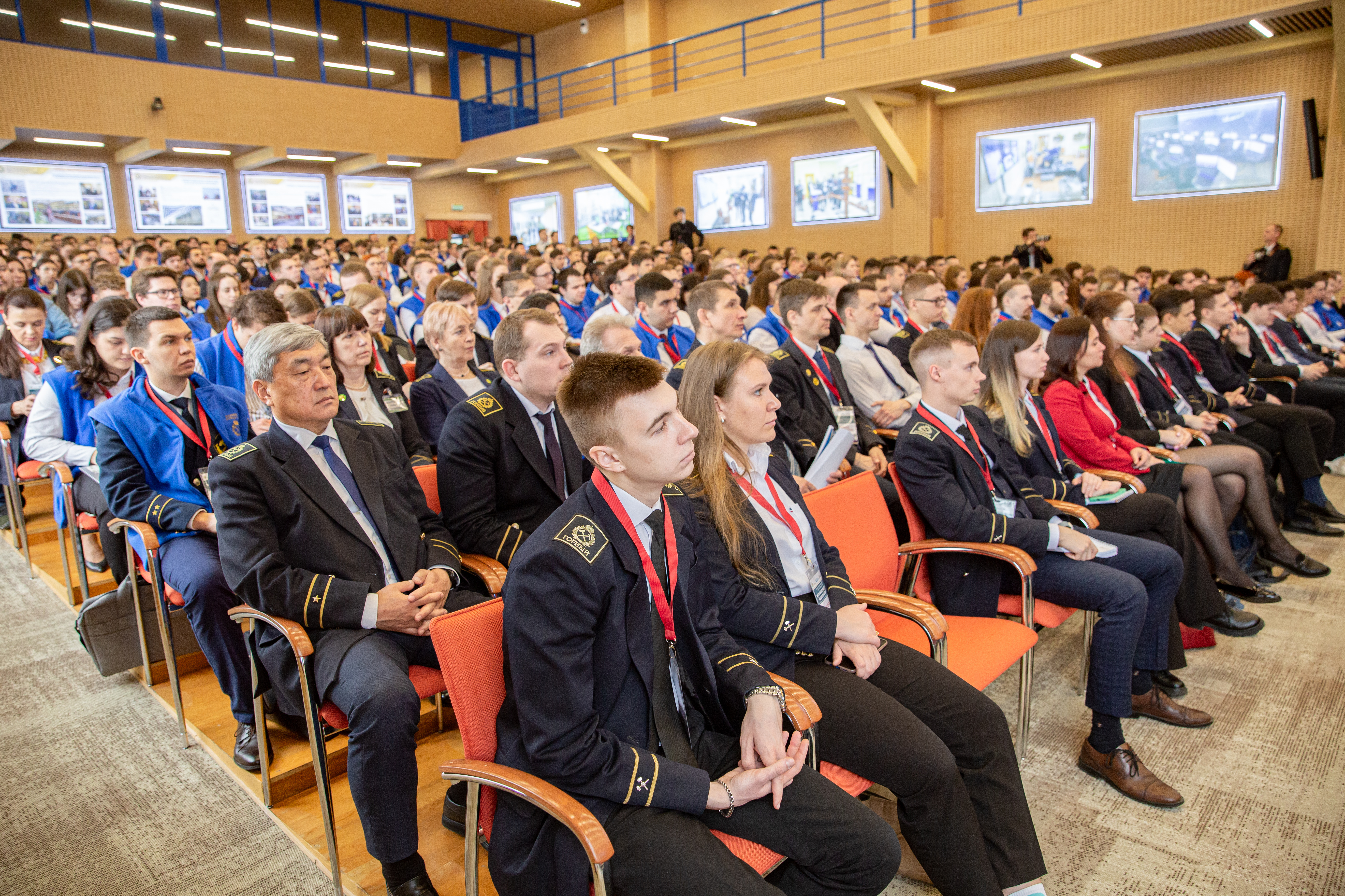 22-27 мая 2023 года в Санкт-Петербургском горном университете прошел ХIX Международный форум-конкурс студентов и молодых учёных «Актуальные проблемы недропользования» под эгидой Комиссии Российской Федерации по делам ЮНЕСКО