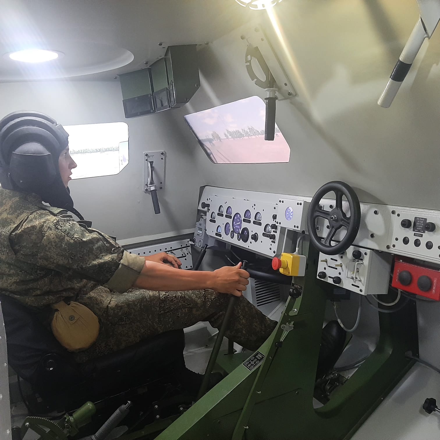 2 - 3 июля 2022 г. начальник Военного учебного центра при ГУЗ осуществил проверку прохождения студентами учебных сборов  в воинских частях города Мурома