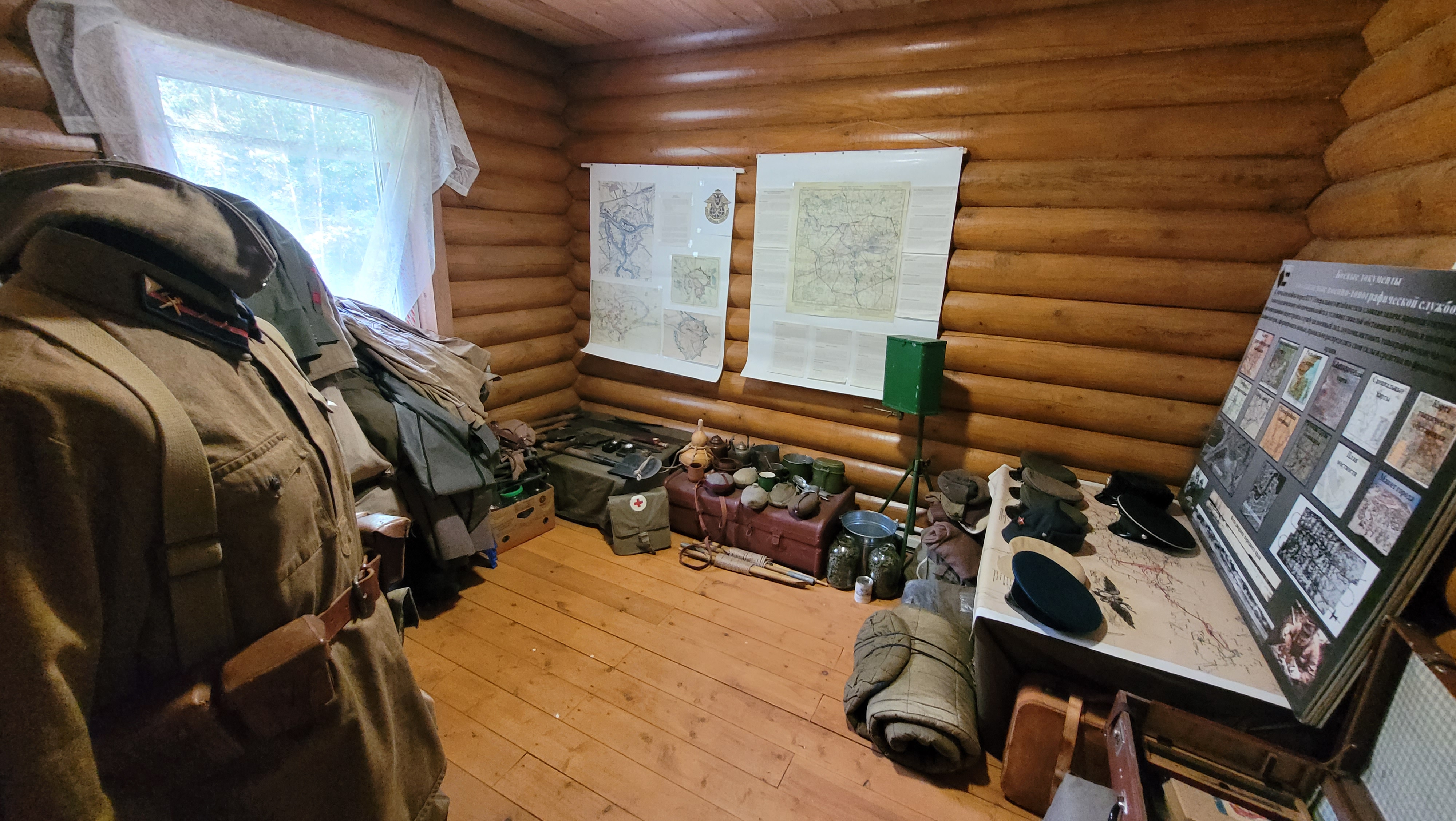 Представители Государственного университета по землеустройству посетили музей «Корпус военных топографов»