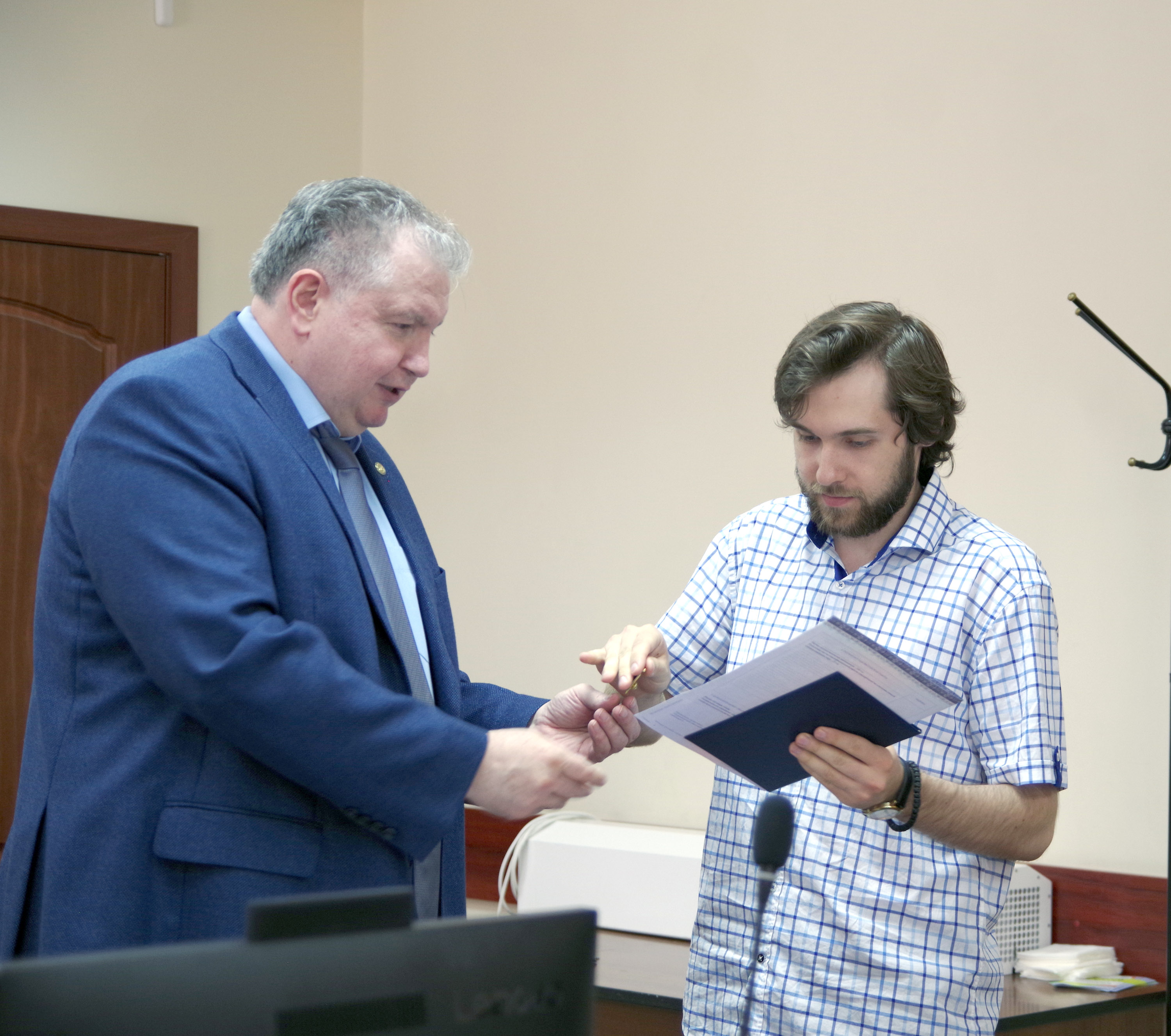 Поздравляем выпускников аспирантуры 2022 года!
