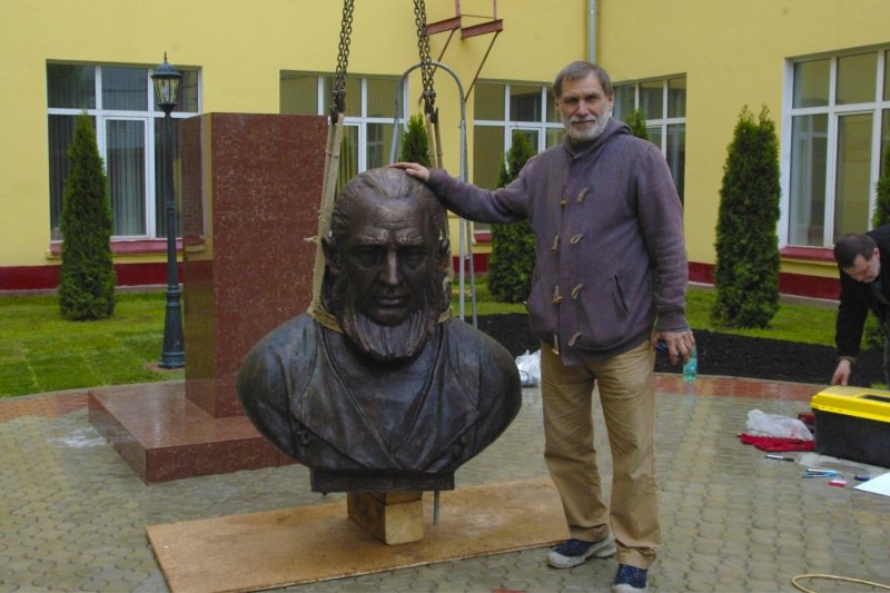 Фотовыставка работ скульптора и профессора Ивана Балашова открылась в ГУЗ