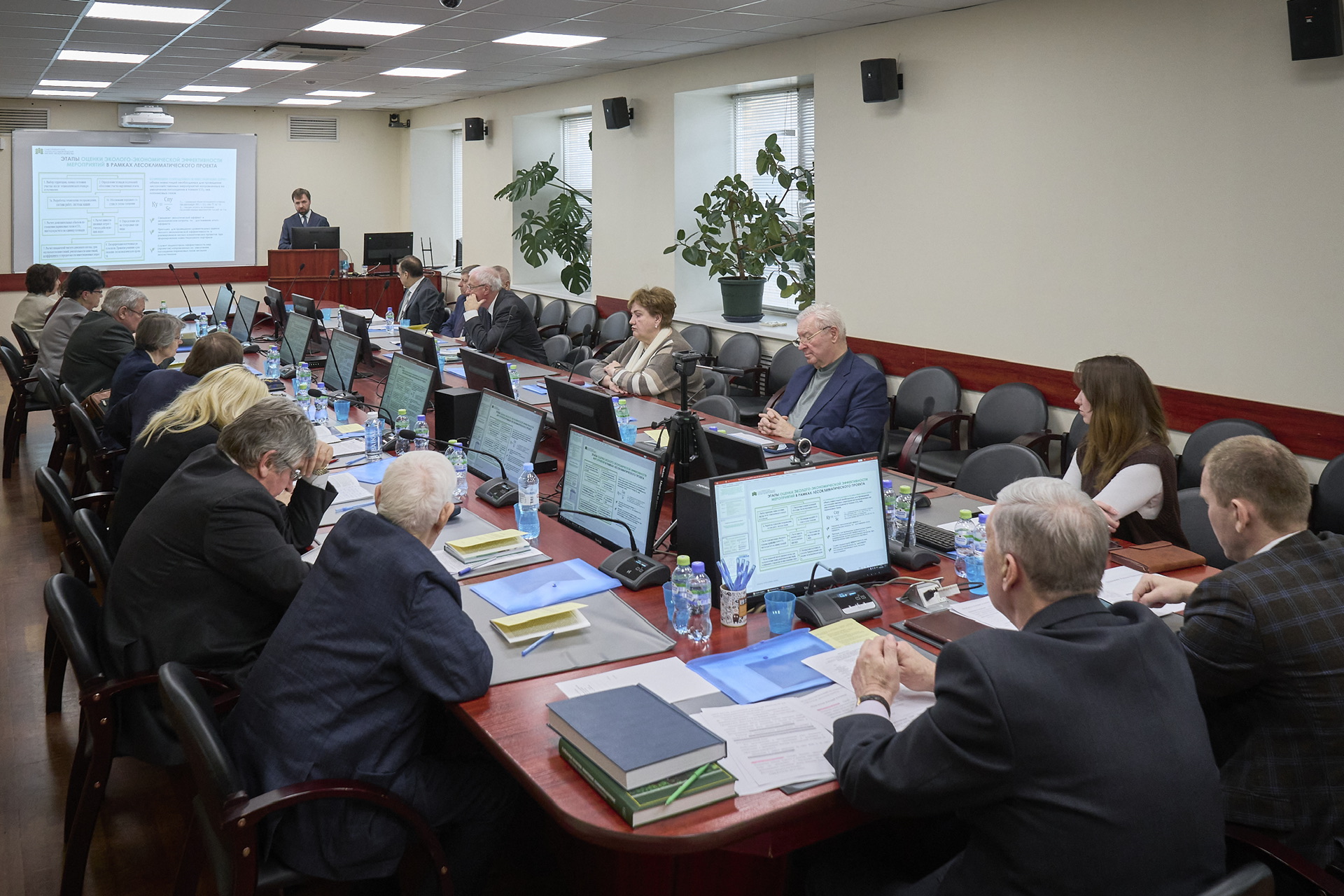 Аспирант ГУЗ защитил диссертацию о рекультивации нарушенных земель