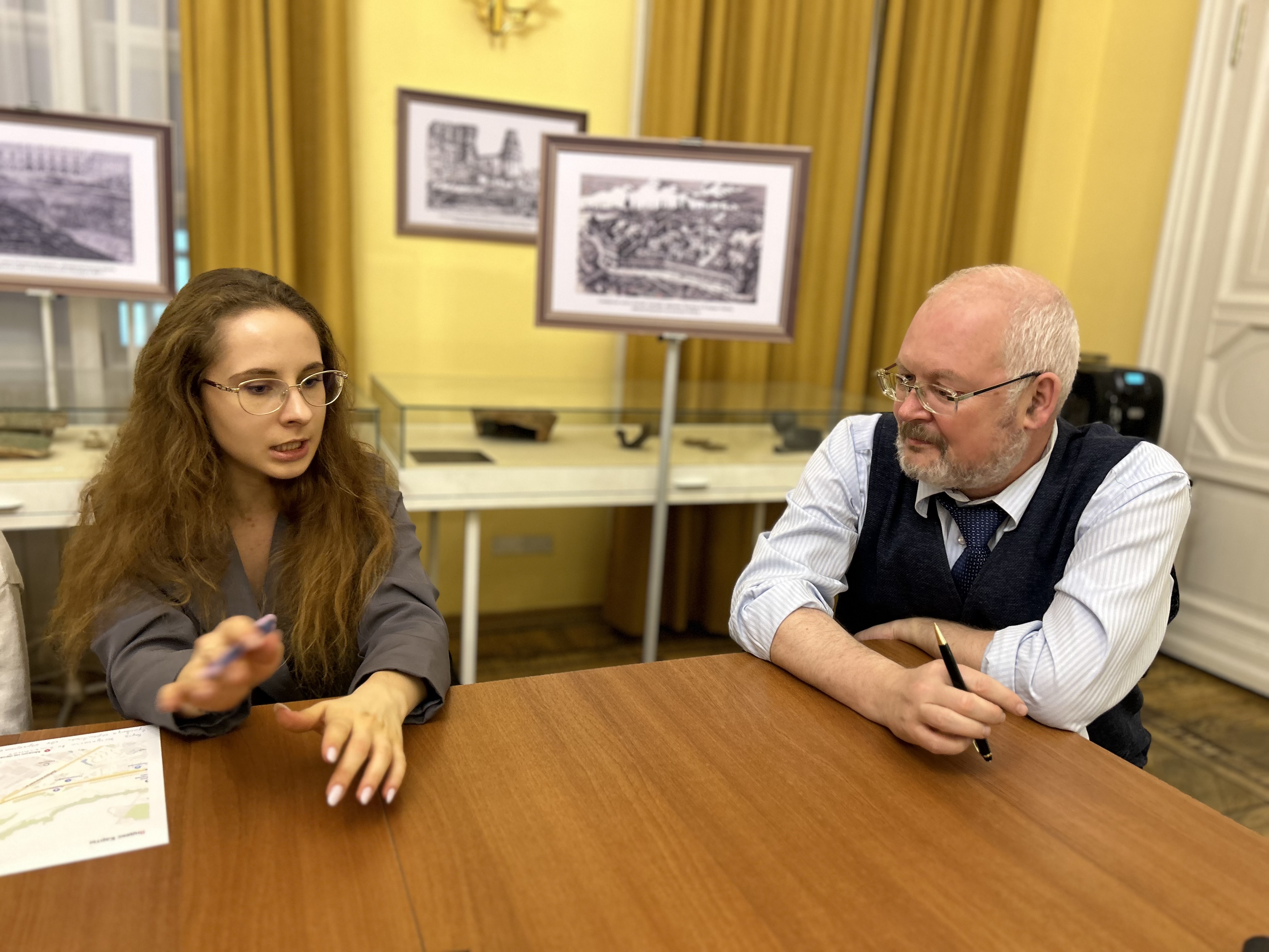 Встреча врио ректора Тимура Папаскири с первым заместителем руководителя Департамента культурного наследия города Москвы Леонидом Кондрашевым
