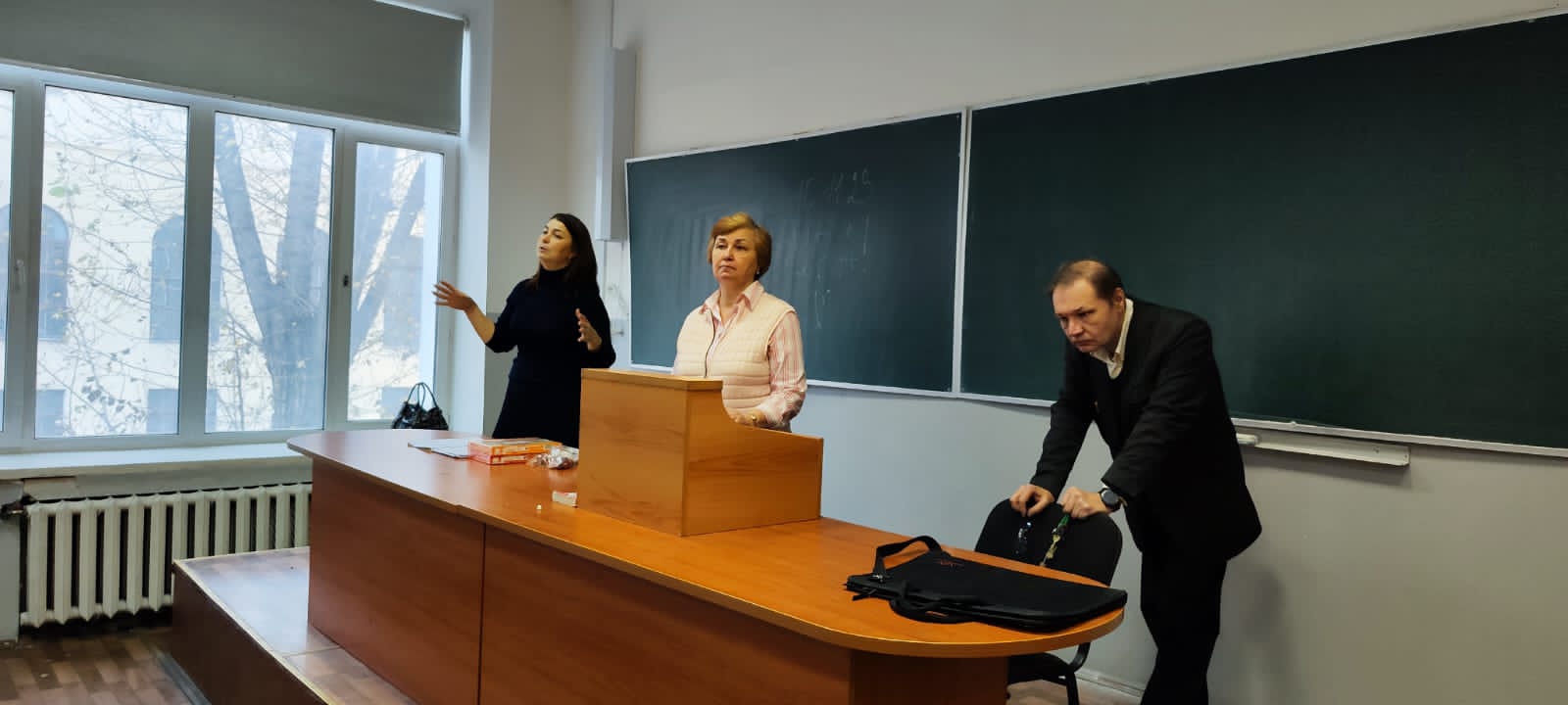 О криминалистике рассказали школьникам на кафедре публичного права ГУЗ