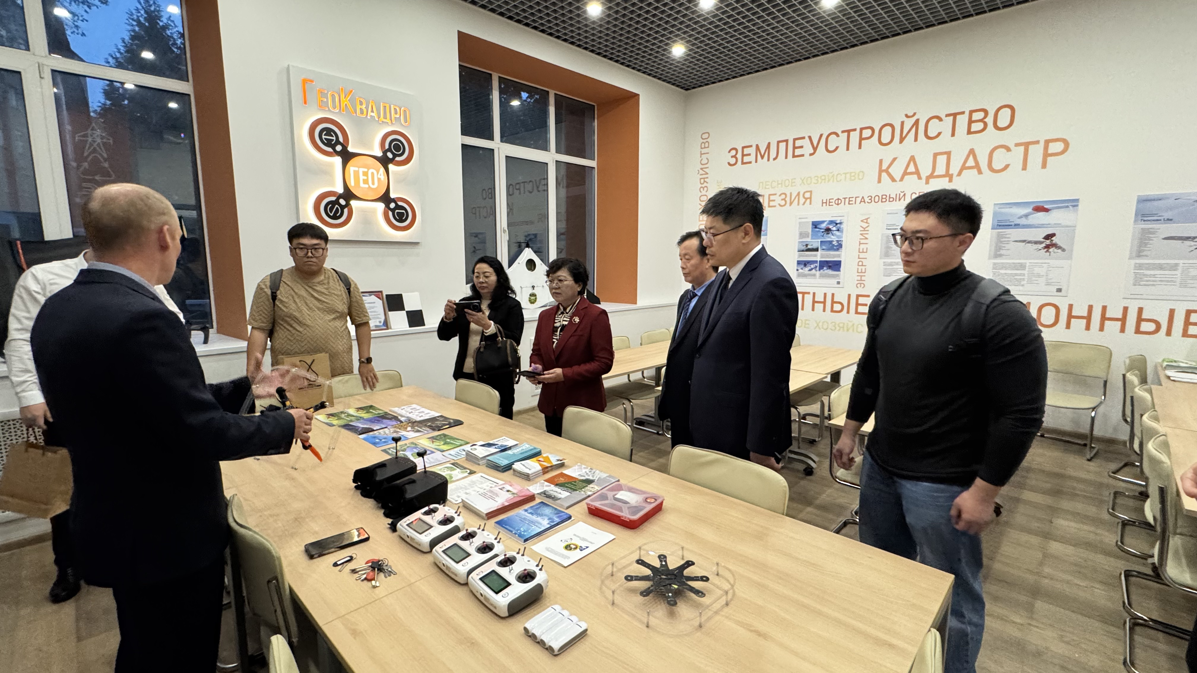 ГУЗ посетила делегация из Хэнаньского градостроительного университета
