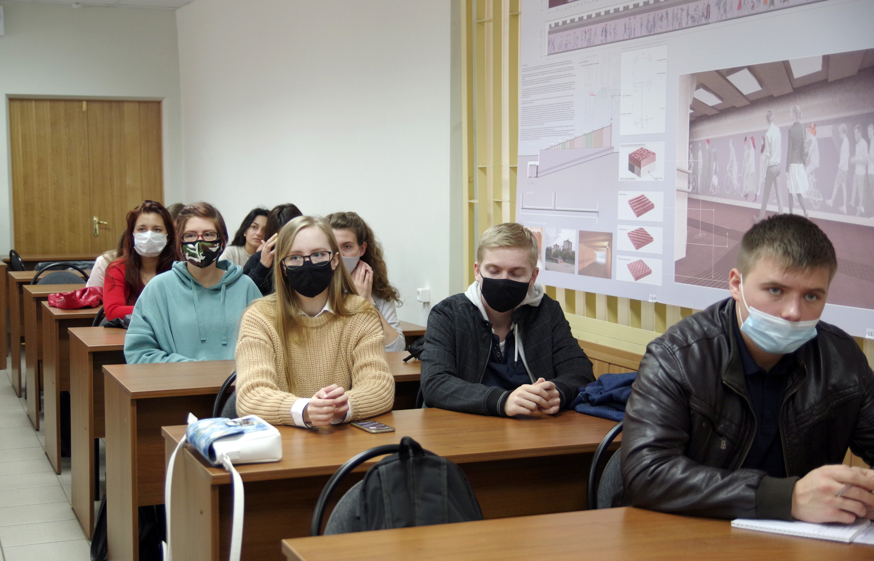 16 сентября 2020 года в Государственном университете по землеустройству прошел информационный семинар, посвященный профилактике инфекций, гриппа и ОРВИ