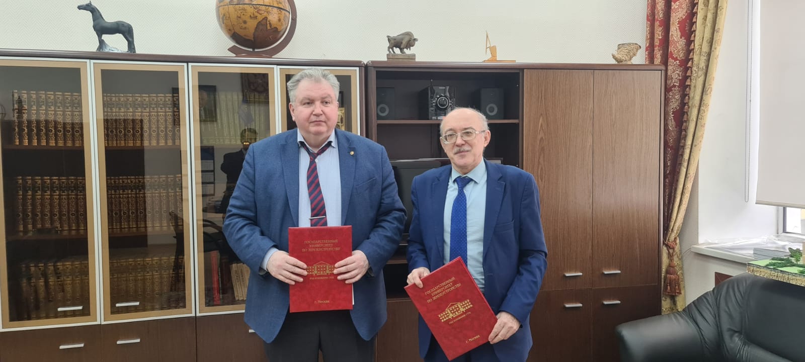 Заключено соглашение о сотрудничестве между Государственным университетом по землеустройству и Московским гуманитарно-экономическим университетом