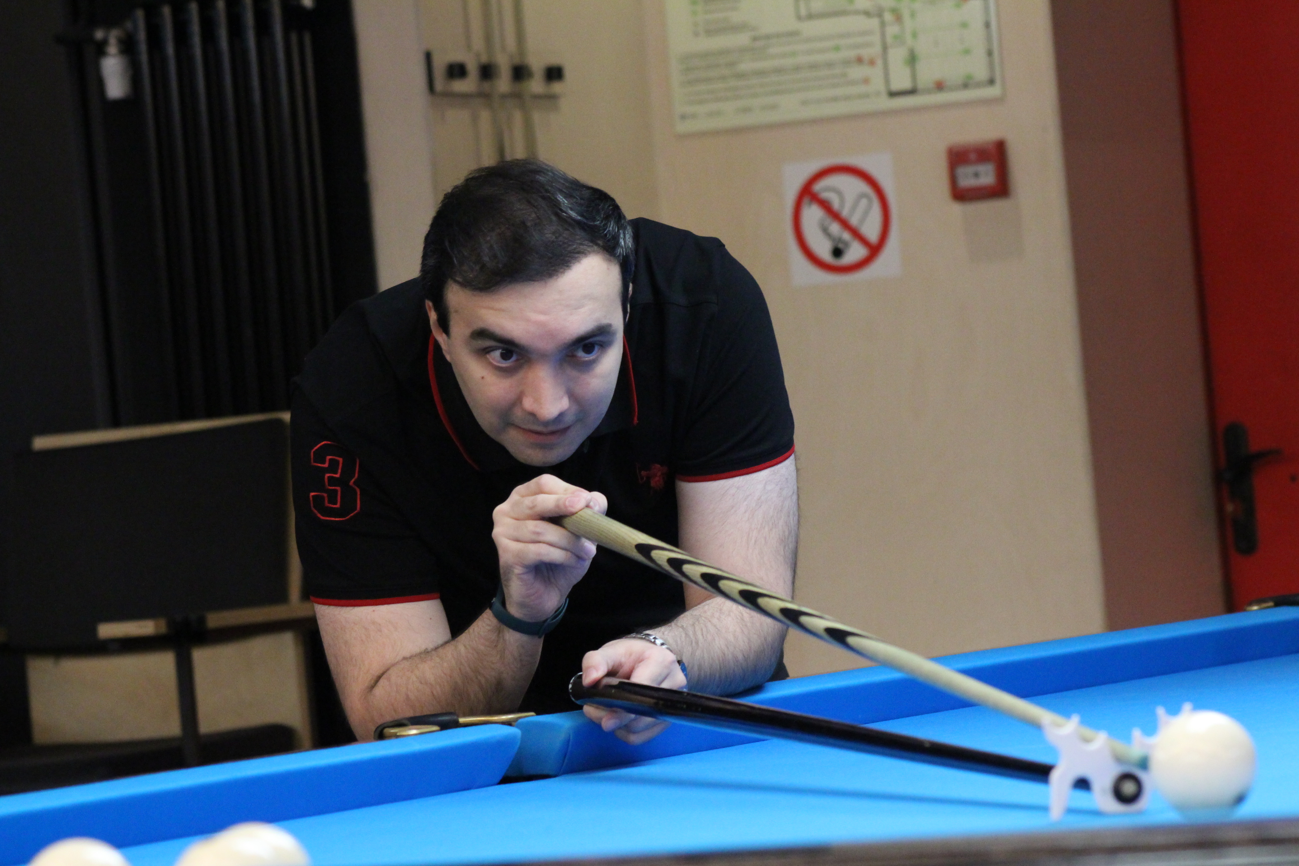 Проректор ГУЗ выиграл Чемпионат по бильярду