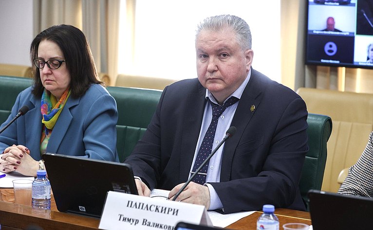 Руководство Университета приняло участие в работе круглого стола в Совете Федерации