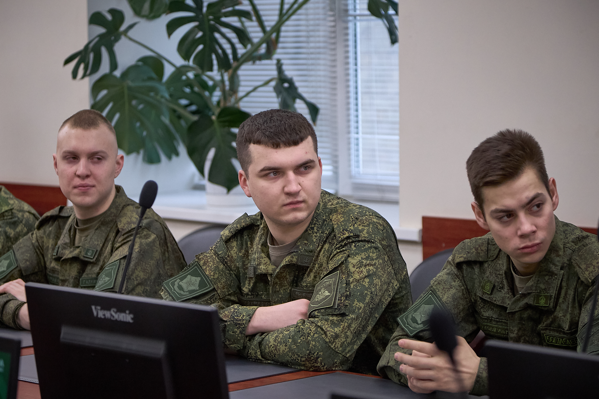 Студенты ГУЗ встретились с Героем России Евгением Черняевым  