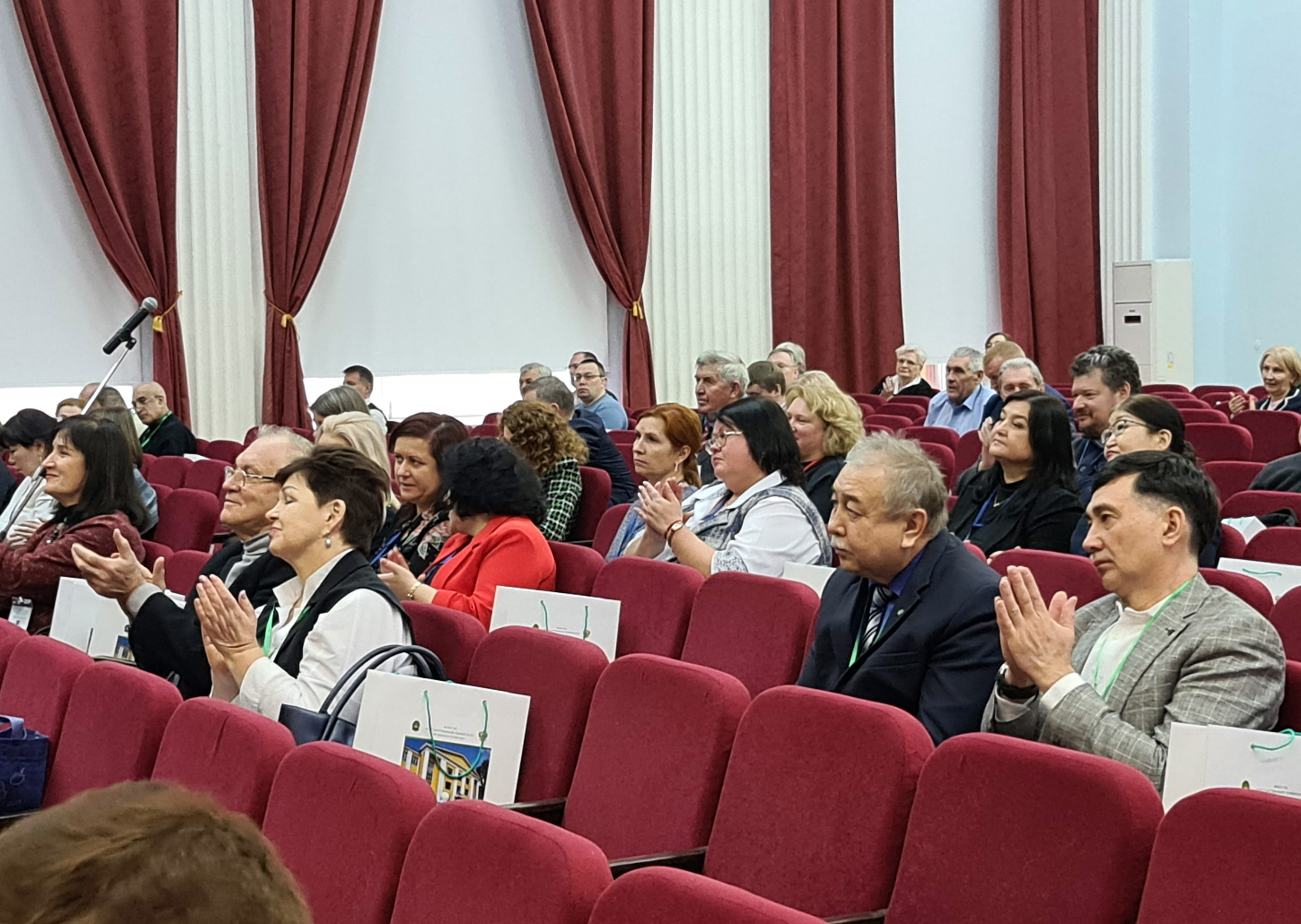 В Государственном университете по землеустройству завершился первый день работы учебно-методического совета по направлению подготовки «Землеустройство и кадастры» в составе федерального учебно-методического объединения