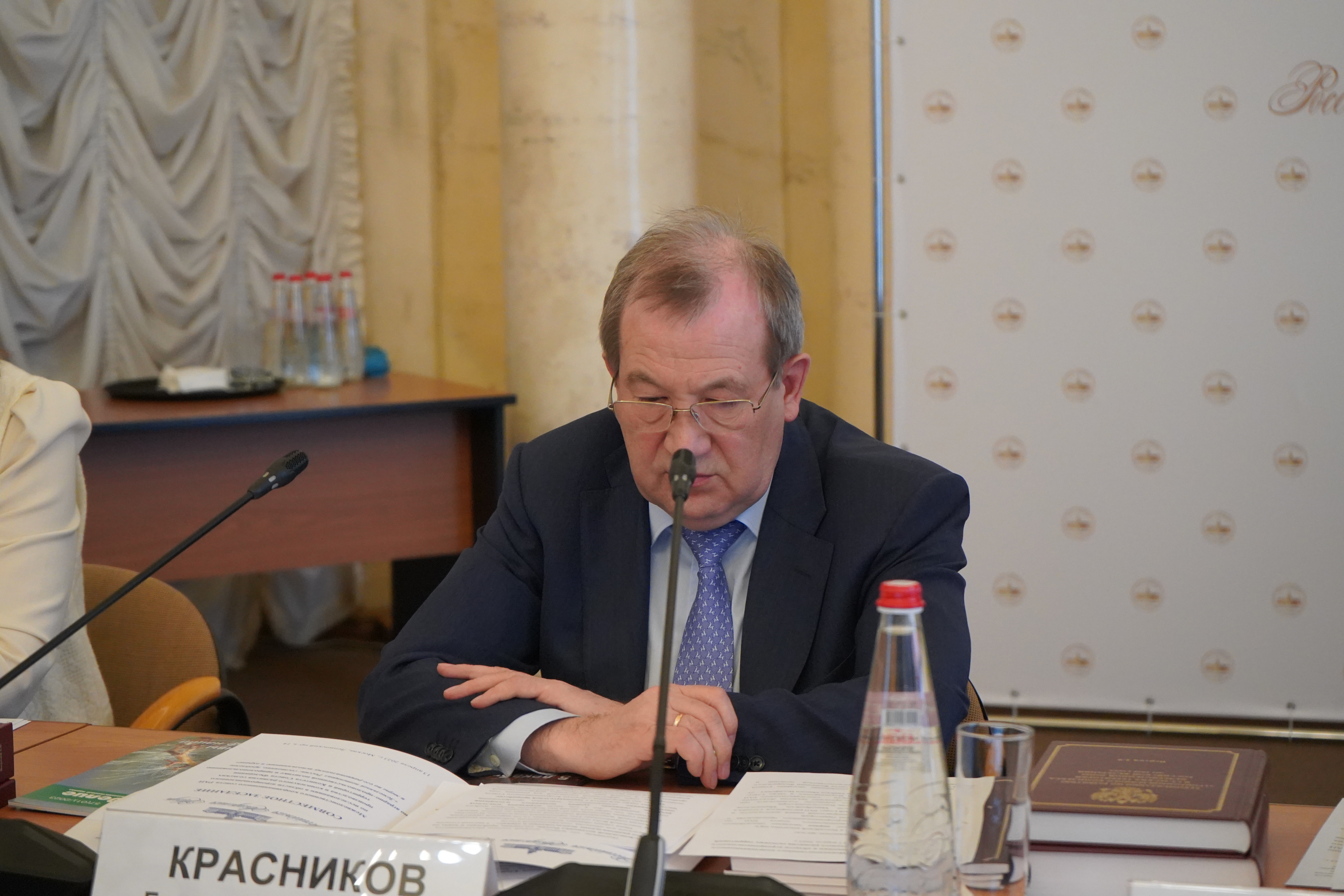 На совместном заседании Межведомственного координационного совета РАН, в котором приняли участие представители ГУЗ, обсудили актуальные проблемы земельной политики в России и пути их решения