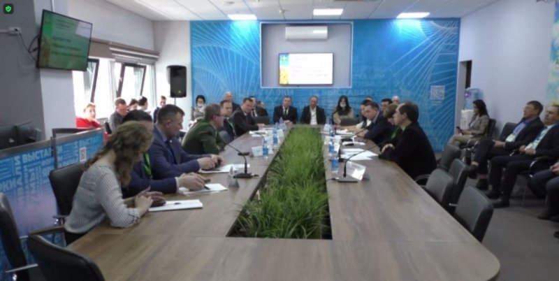 22 марта 2022 г. врио ректора ГУЗ Т.В. Папаскири принял участие в заседании агропромышленного форума 32-ой международной специализированной выставки «Агрокомплекс»