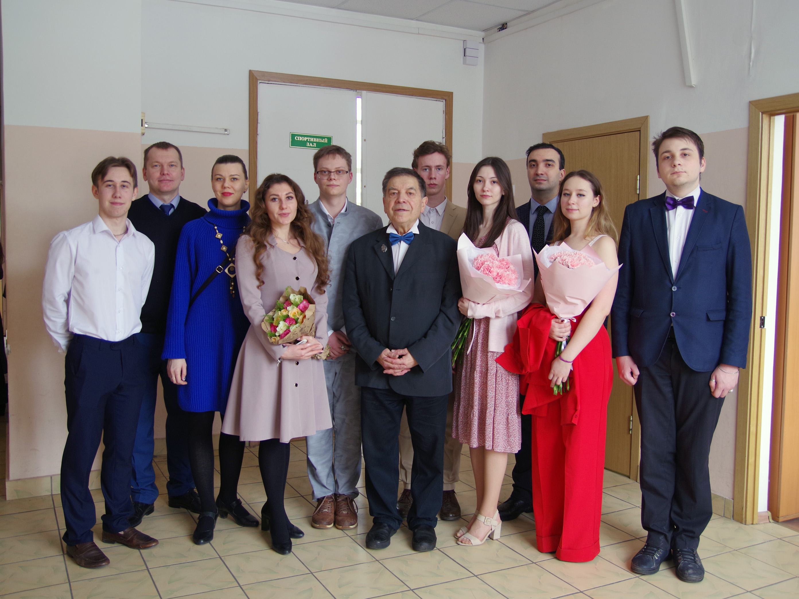 Активисты факультета управления недвижимостью и права в преддверии Международного женского дня провели музыкально-танцевальное мероприятие
