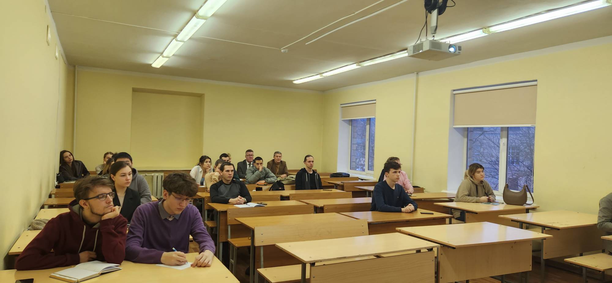 В рамках курса лекций профессора кафедры градостроительства и пространственного развития Цыпкина Ю. А.для магистров первого курса всех профилей обучения 28 февраля состоялась первая публичная лекция