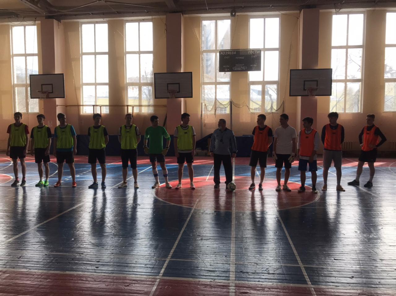Стартовали межфакультетские соревнования ГУЗ по мини-футболу