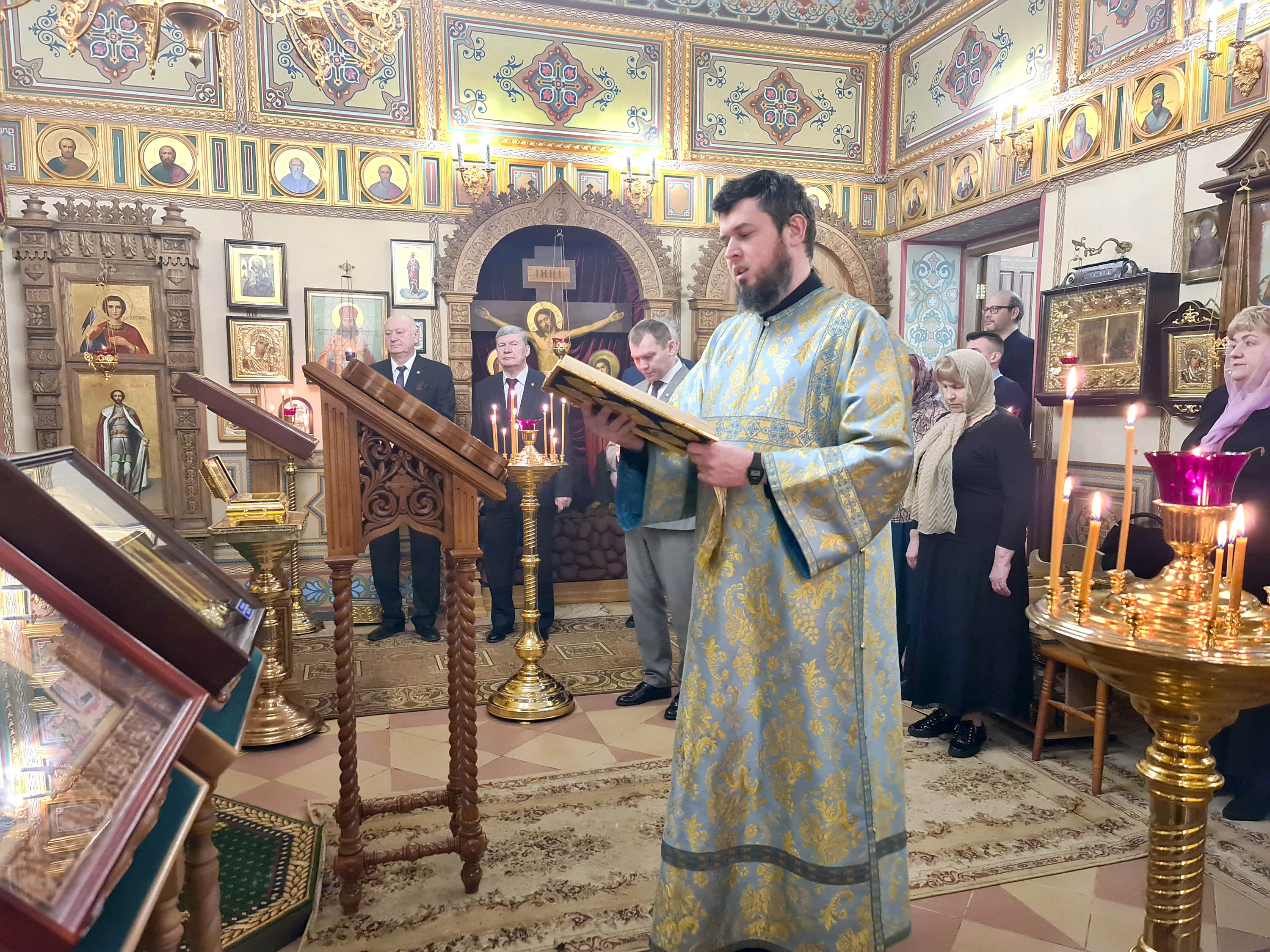 В Домовом храме при Государственном университете по землеустройству прошло богослужение, посвященное началу Масленичной недели