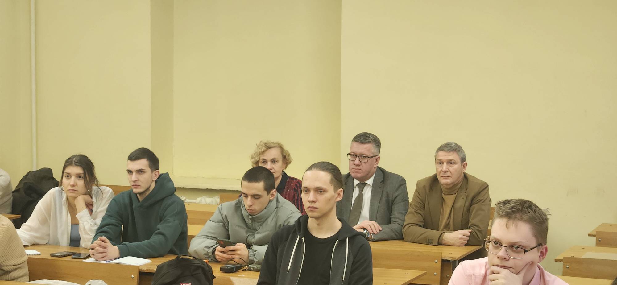 В рамках курса лекций профессора кафедры градостроительства и пространственного развития Цыпкина Ю. А.для магистров первого курса всех профилей обучения 28 февраля состоялась первая публичная лекция