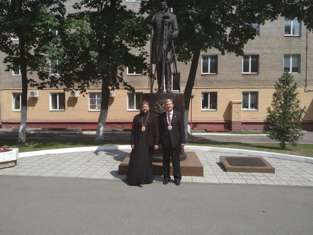 8 июля 2020 года Государственный университет по землеустройству с ознакомительным визитом посетил новый настоятель Богоявленского кафедрального собора г. Москвы епископ Фома