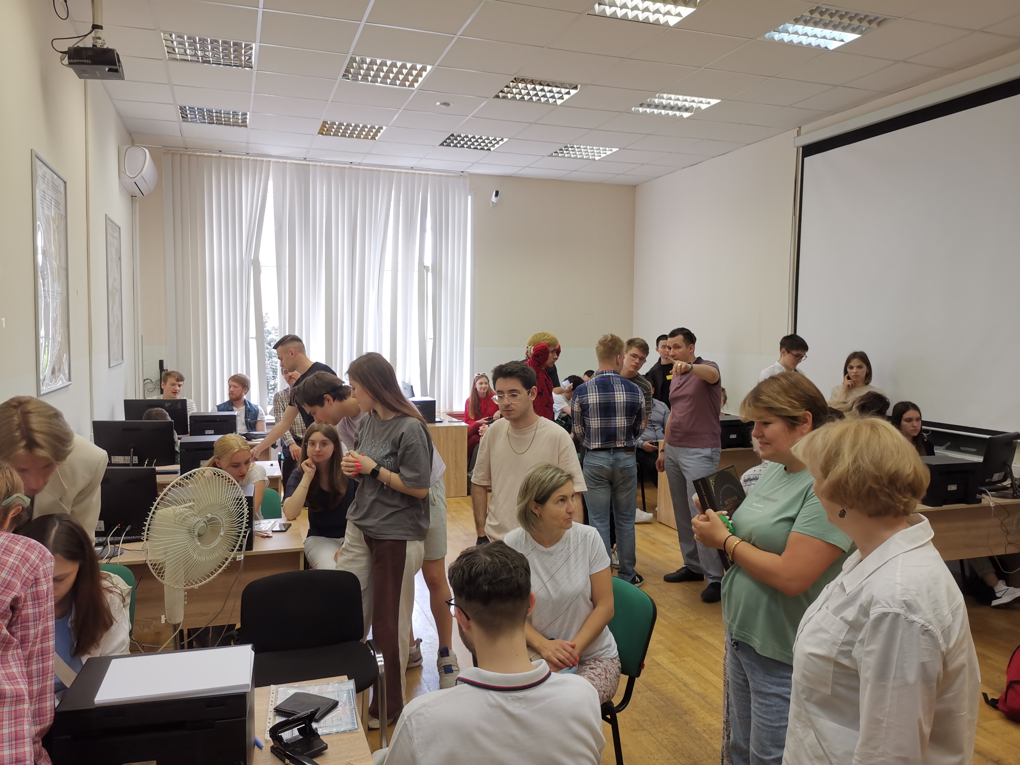 18 июня в ФГБОУ ВО «Государственный университет по землеустройству» начался прием документов от поступающих в университет по программам бакалавриата, специалитета, магистратуры и подготовки научно-педагогических кадров