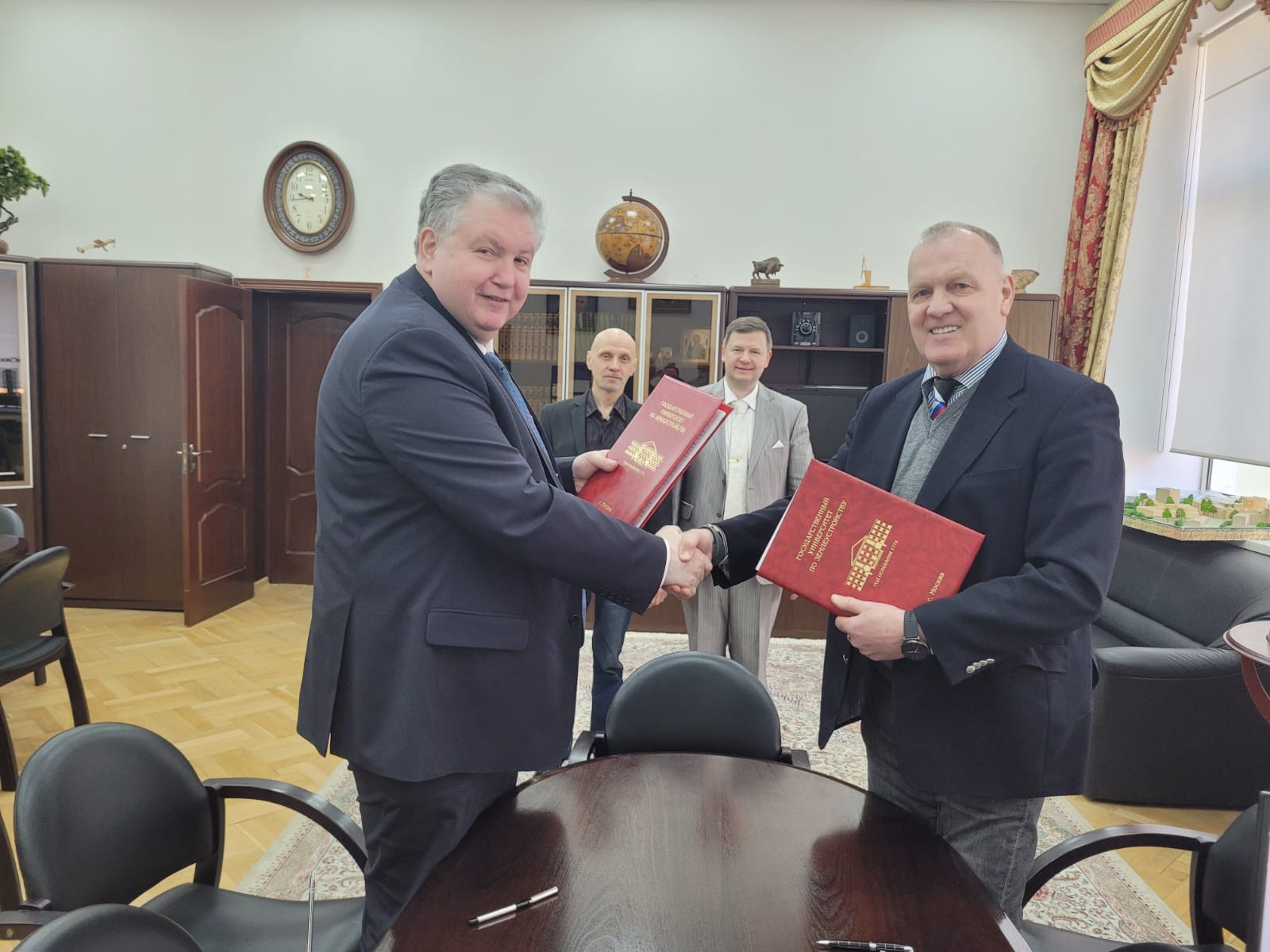 Сотрудничество ГУЗ с журналом «Власть»