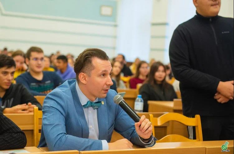 На базе Башкирского Государственного Аграрного Университета состоялось научно-популярное мероприятие Science Slam Башкирский ГАУ, на которое были делегированы в качестве почетных гостей представители ГУЗ – А.А. Шевчук и А.Д. Крылова