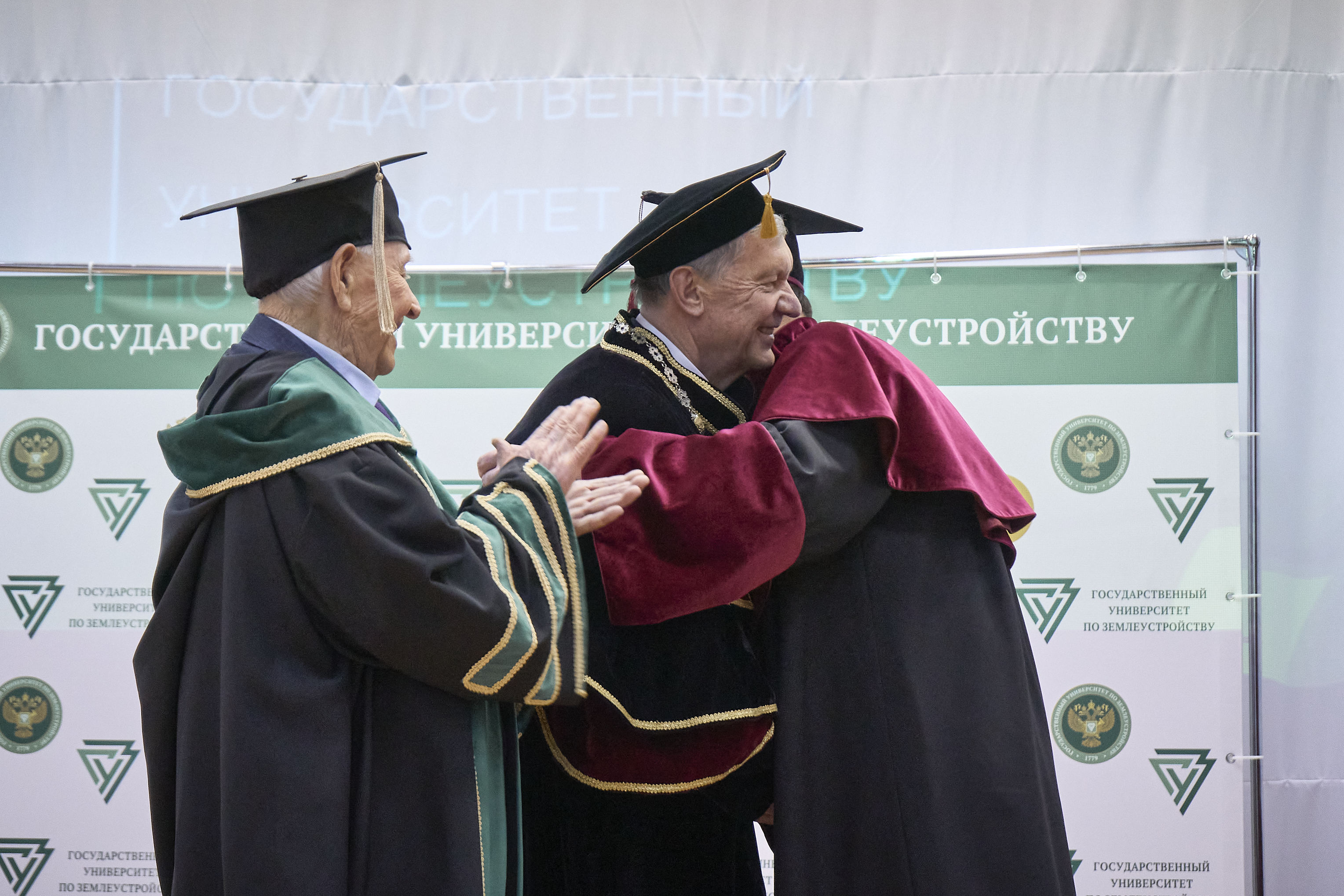 На новом этапе: руководитель ГУЗ Александр Линников отчитался на заседании Ученого совета о работе за год