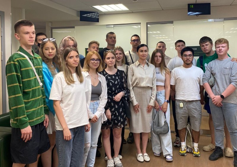 Практика: студенты-менеджеры познакомились  с операционной работой Россельхозбанка