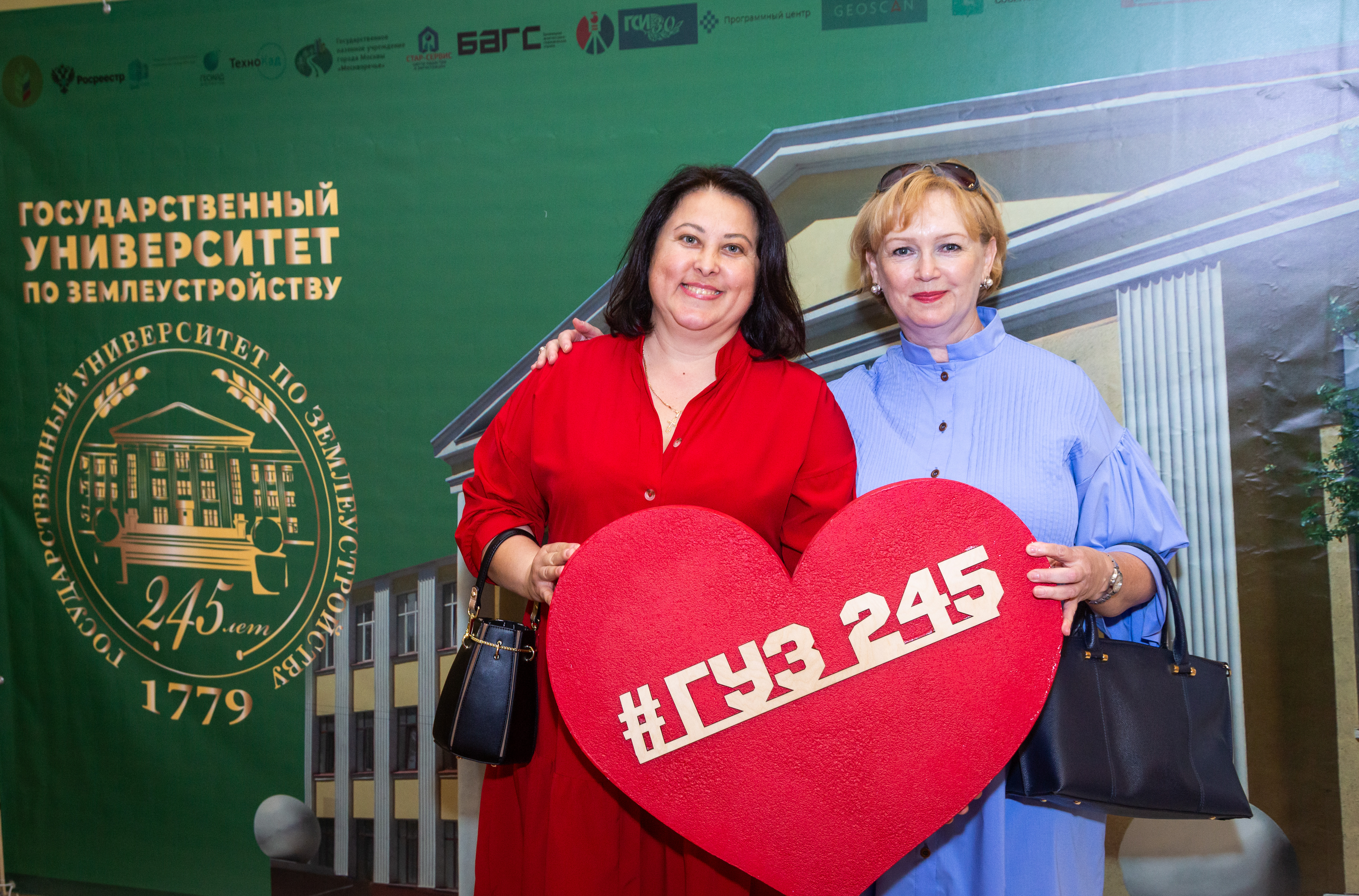 Фотоальбом 28 мая. Дом Российской Армии
