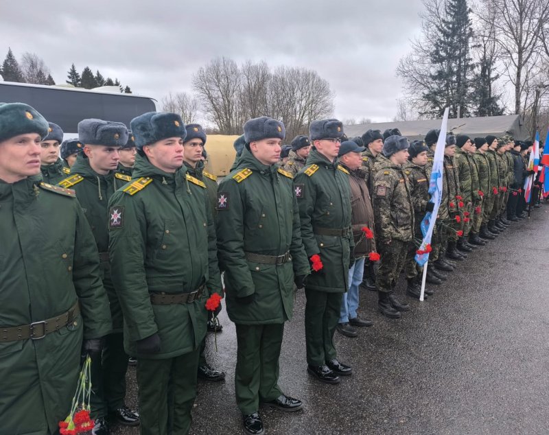 Студенты Военного учебного центра при ГУЗ почтили память героев-саперов ВОВ