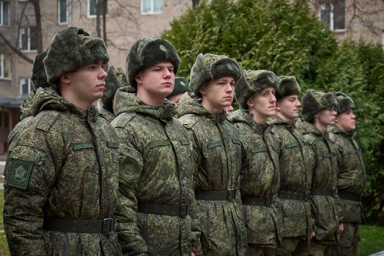 В ГУЗ прошла патриотическая акция «Спасибо героям», приуроченная ко Дню Героев Отечества