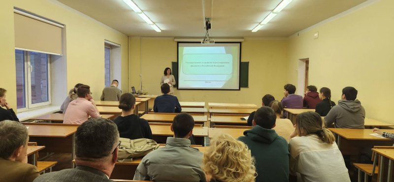 В рамках курса лекций профессора кафедры градостроительства и пространственного развития Цыпкина Ю. А.для магистров первого курса всех профилей обучения 28 февраля состоялась первая публичная лекция