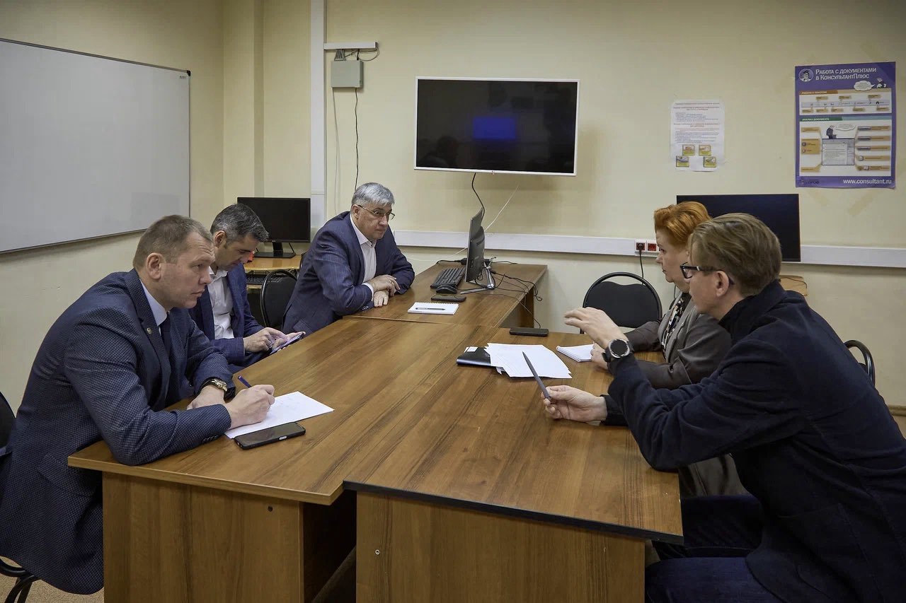 ГУЗ в авангарде инноваций: экспертные группы аграрных вузов осмыслили образовательное будущее АПК