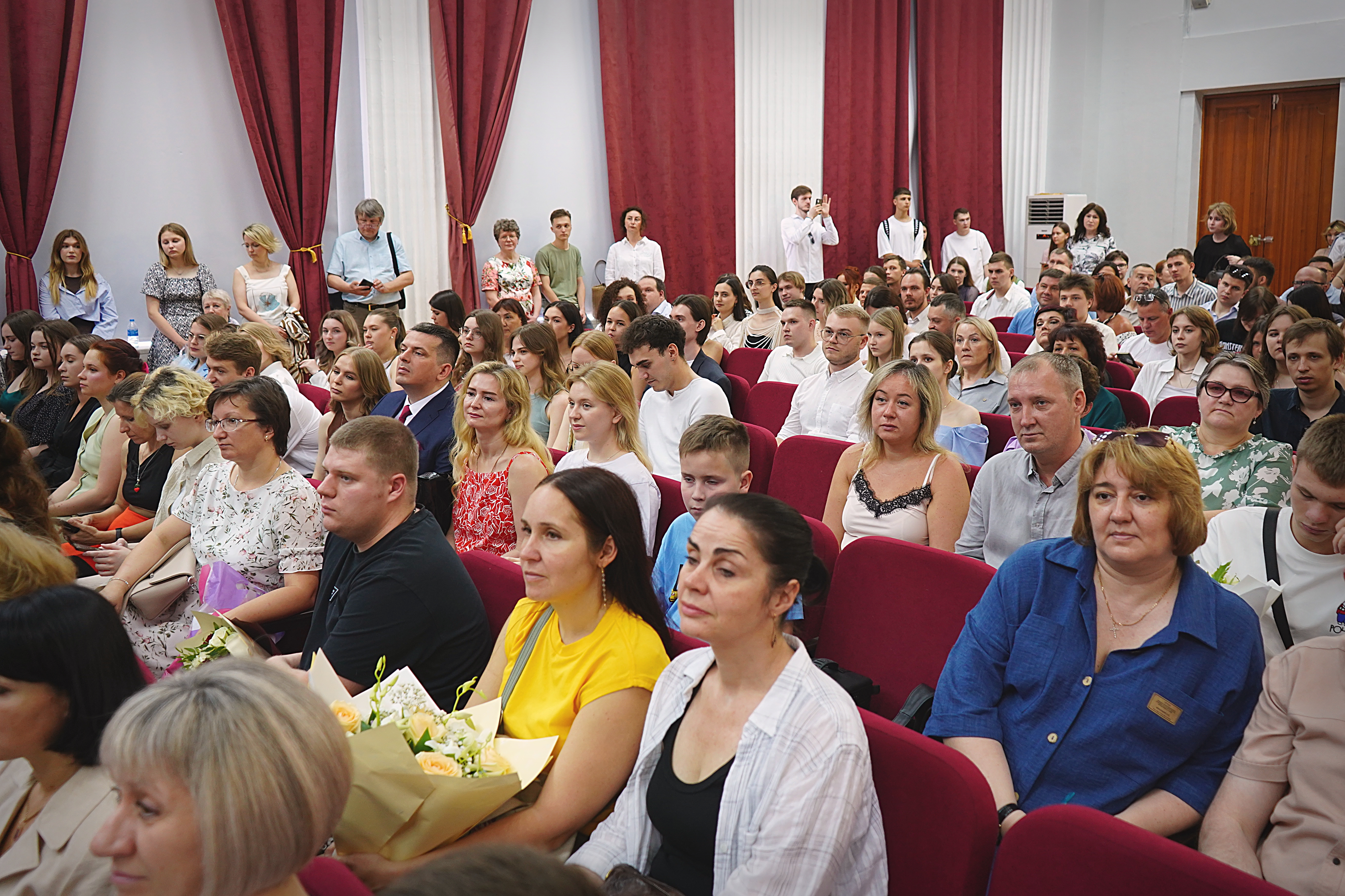ГУЗ открывает двери в профессию: выпуск в лето новых достижений!