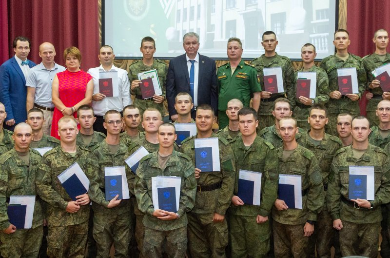 В ГУЗ вручили дипломы курсантам Военного учебного центра