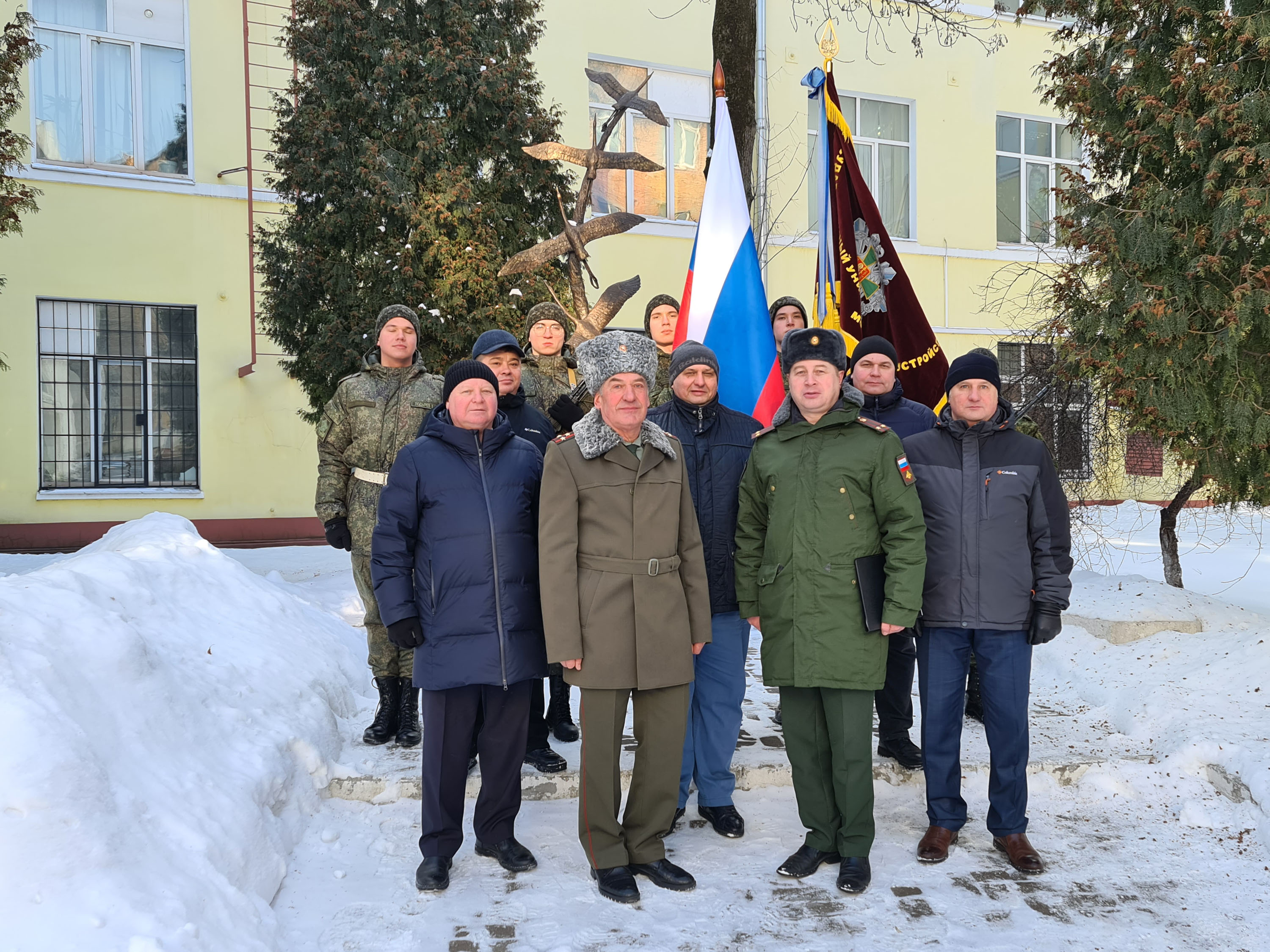 В Государственном университете по землеустройству прошли торжественные мероприятия, посвященные 23 февраля