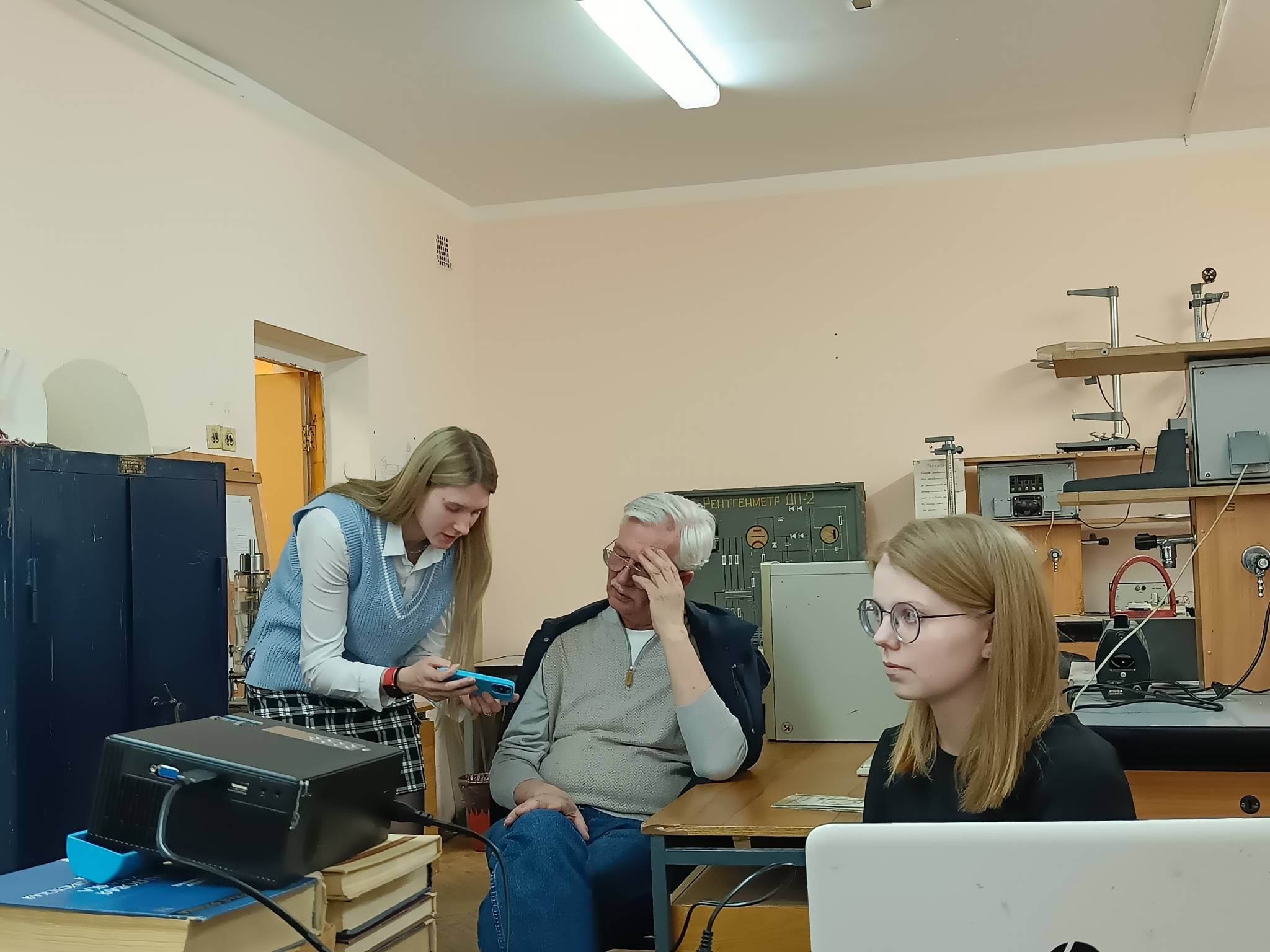 20 апреля 2023 года на кафедре высшей математики, физики и  информатики состоялась научная конференция «Общая физика и прикладные направления развития физической науки в интересах инженерного образования в ГУЗе»