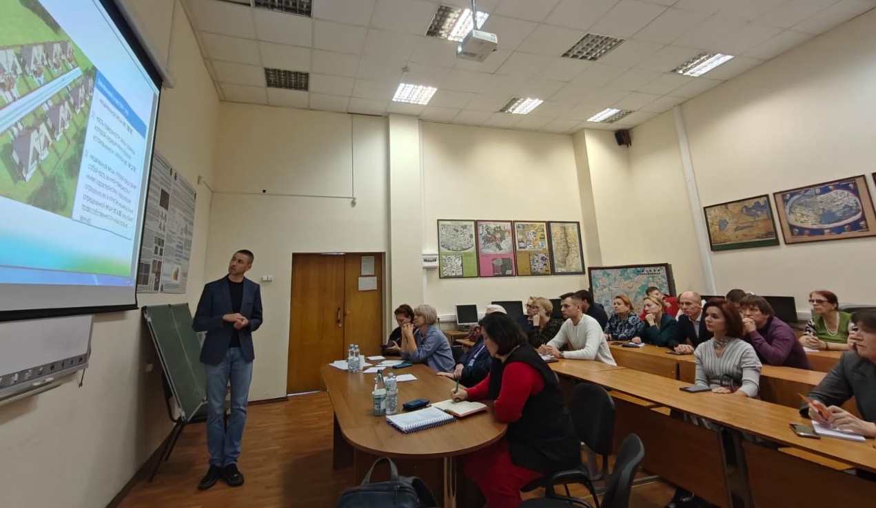 Регистрацию земельных участков обсудили в ГУЗ с представителями Росреестра