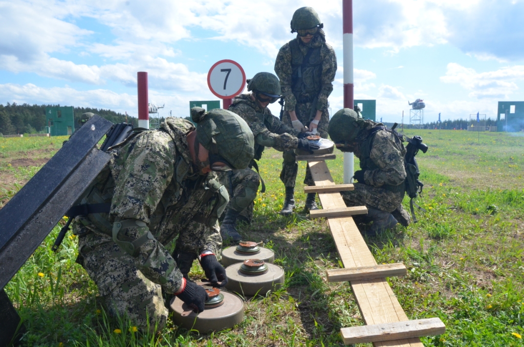 Курсанты Военного учебного центра при ГУЗ заняли призовые места в III Межвузовской военной инженерной универсиаде.