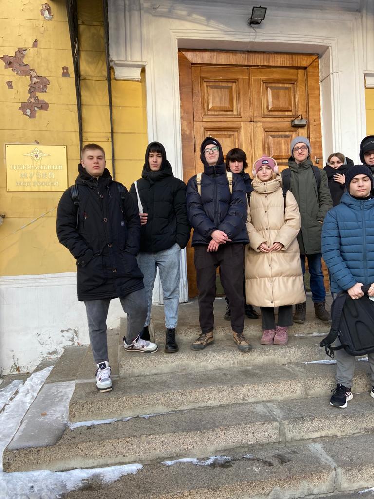 Продолжаются экскурсии студентов-юристов в Центральный музей МВД России
