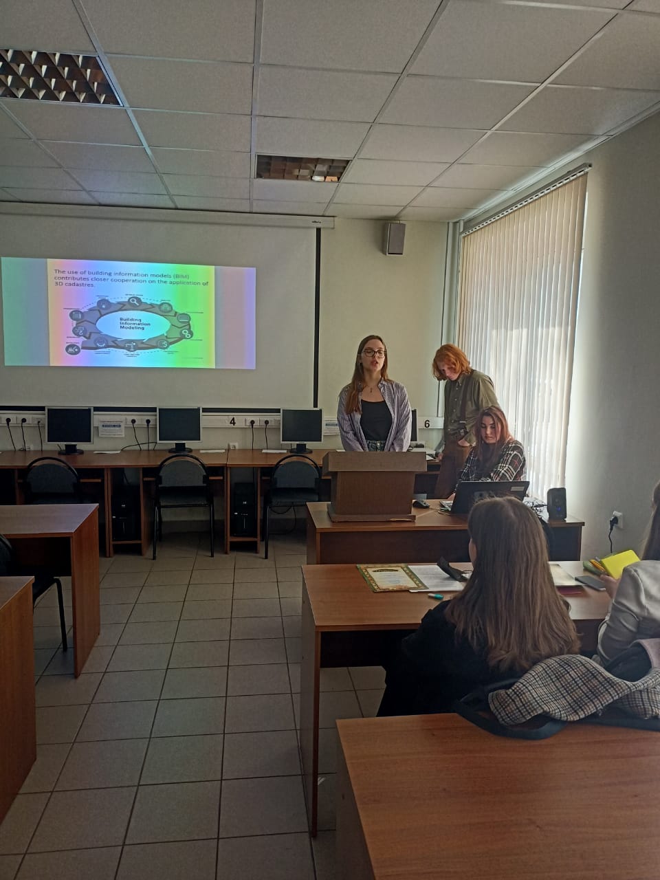 Кафедра русского и иностранных языков провела  студенческую научную конференцию по иностранным языкам
